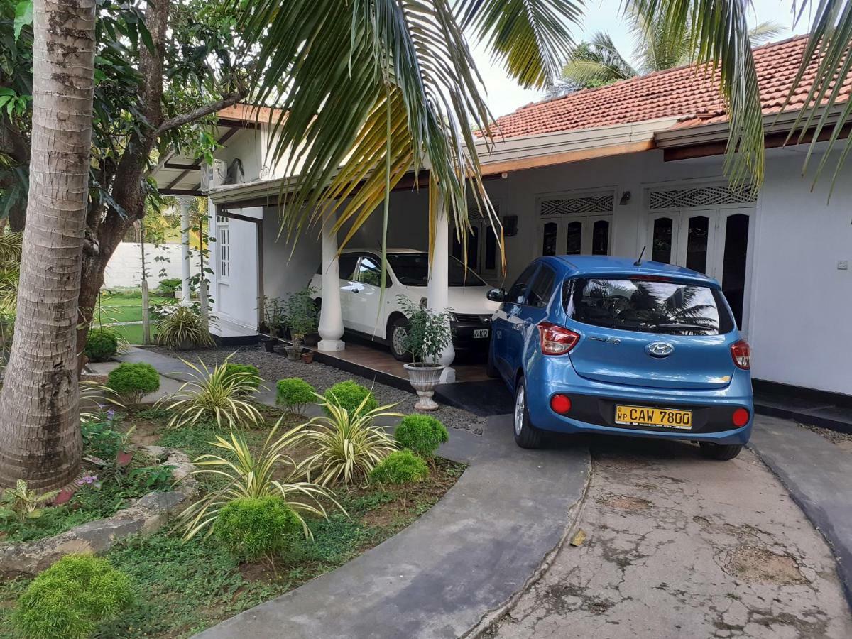 Ann Villa Negombo Exteriör bild